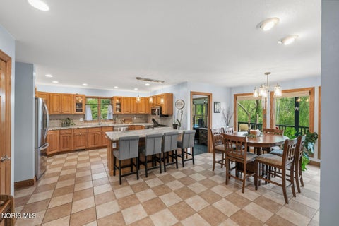 Tiny photo for 19588 W River Road, Bowling Green, OH 43402 (MLS # 10010147)