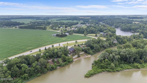 Tiny photo for 19588 W River Road, Bowling Green, OH 43402 (MLS # 10010147)