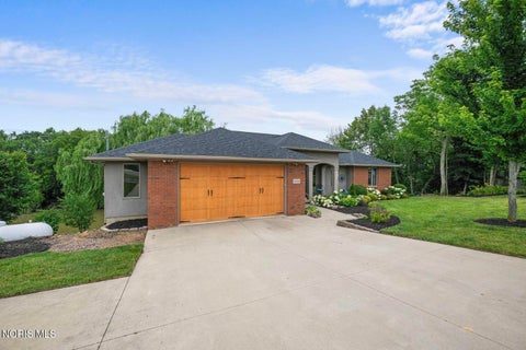 Tiny photo for 19588 W River Road, Bowling Green, OH 43402 (MLS # 10010147)