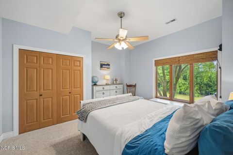 Tiny photo for 19588 W River Road, Bowling Green, OH 43402 (MLS # 10010147)