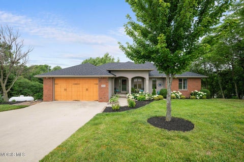 Tiny photo for 19588 W River Road, Bowling Green, OH 43402 (MLS # 10010147)