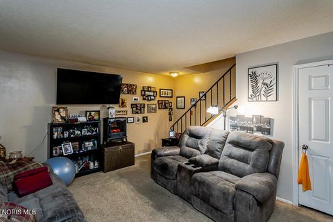 Tiny photo for 3692 Lakepointe Drive, Northwood, OH 43619 (MLS # 10006922)