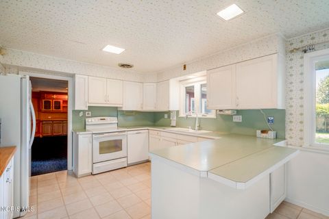 Tiny photo for 3225 Hargo Road, Toledo, OH 43606 (MLS # 10009944)