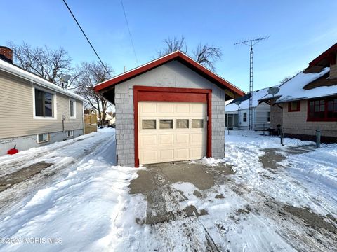 Tiny photo for 4203 Berwick Avenue, Toledo, OH 43612 (MLS # 10003856)