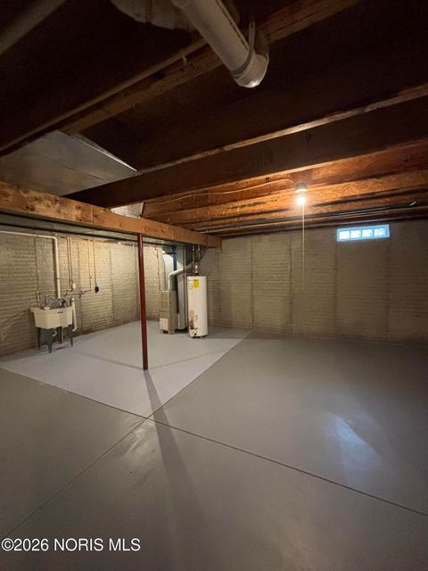 Tiny photo for 127 W Bancroft Street, Toledo, OH 43620 (MLS # 10003025)