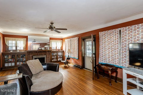 Tiny photo for 3547 Island Avenue, Toledo, OH 43614 (MLS # 10013884)