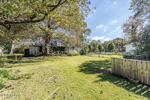 Tiny photo for 3547 Island Avenue, Toledo, OH 43614 (MLS # 10013884)
