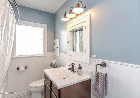 Tiny photo for 3547 Island Avenue, Toledo, OH 43614 (MLS # 10013884)