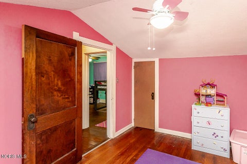 Tiny photo for 3547 Island Avenue, Toledo, OH 43614 (MLS # 10013884)