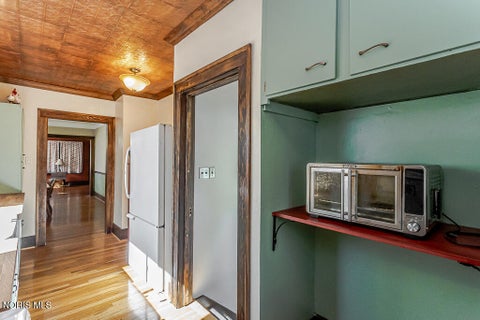Tiny photo for 3547 Island Avenue, Toledo, OH 43614 (MLS # 10013884)