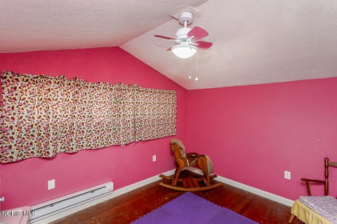 Tiny photo for 3547 Island Avenue, Toledo, OH 43614 (MLS # 10013884)