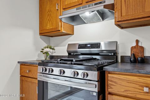 Tiny photo for 1116 Ottawa Avenue, Defiance, OH 43512 (MLS # 10003176)