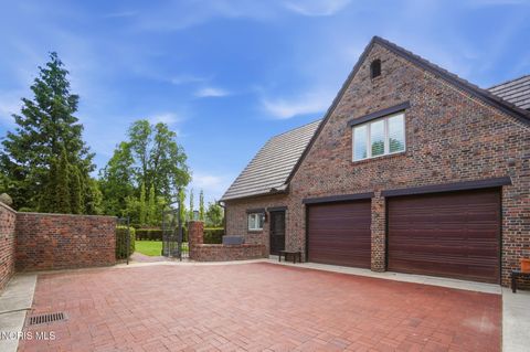 Tiny photo for 30051 Hickory Hill Drive, Perrysburg, OH 43551 (MLS # 10007981)