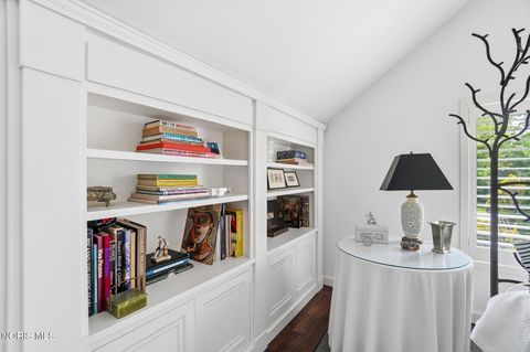 Tiny photo for 30051 Hickory Hill Drive, Perrysburg, OH 43551 (MLS # 10007981)