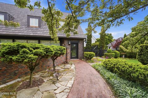 Tiny photo for 30051 Hickory Hill Drive, Perrysburg, OH 43551 (MLS # 10007981)