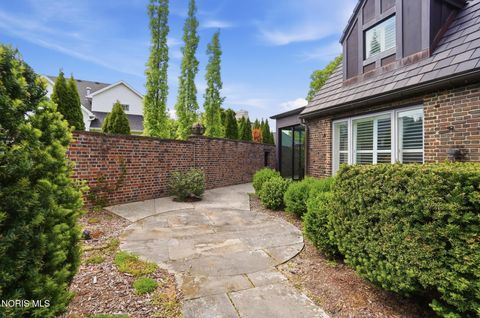 Tiny photo for 30051 Hickory Hill Drive, Perrysburg, OH 43551 (MLS # 10007981)