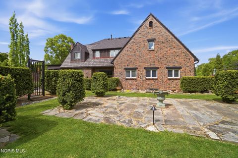 Tiny photo for 30051 Hickory Hill Drive, Perrysburg, OH 43551 (MLS # 10007981)