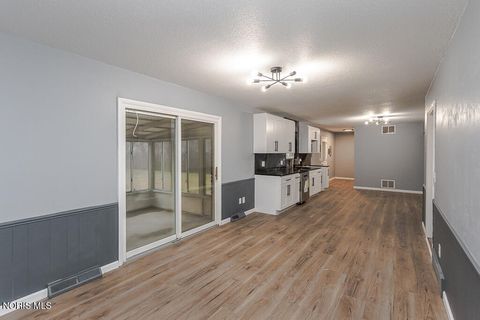 Tiny photo for 5125 Selma Street, Toledo, OH 43613 (MLS # 10004847)