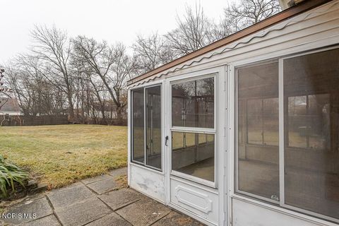 Tiny photo for 5125 Selma Street, Toledo, OH 43613 (MLS # 10004847)