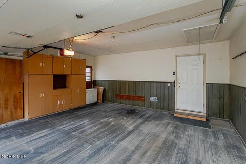 Tiny photo for 5125 Selma Street, Toledo, OH 43613 (MLS # 10004847)