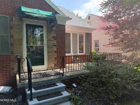 Tiny photo for 3158 Heatherdowns Boulevard, Toledo, OH 43614 (MLS # 10009969)