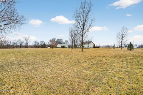 Tiny photo for 21906 Anderson Road, Bowling Green, OH 43402 (MLS # 10005245)