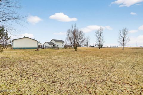 Tiny photo for 21906 Anderson Road, Bowling Green, OH 43402 (MLS # 10005245)