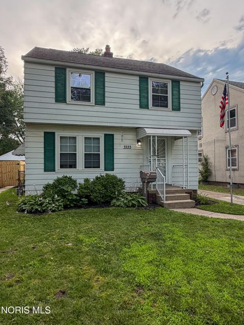 Photo of 3333 Algonquin Parkway, Toledo, OH 43606 (MLS # 10010364)