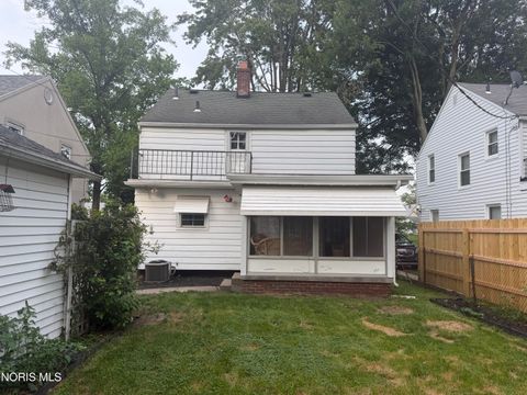 Tiny photo for 3333 Algonquin Parkway, Toledo, OH 43606 (MLS # 10010364)