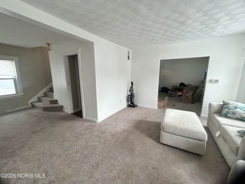 Tiny photo for 4112 Harris Street, Toledo, OH 43613 (MLS # 10003357)