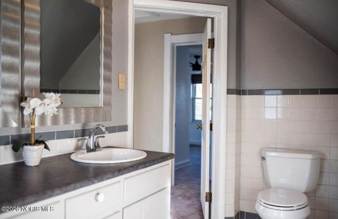 Tiny photo for 4112 Harris Street, Toledo, OH 43613 (MLS # 10003357)