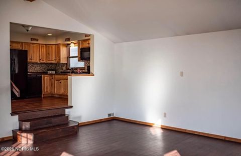 Tiny photo for 4112 Harris Street, Toledo, OH 43613 (MLS # 10003357)