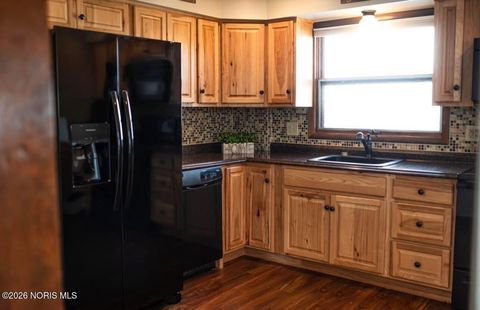 Tiny photo for 4112 Harris Street, Toledo, OH 43613 (MLS # 10003357)