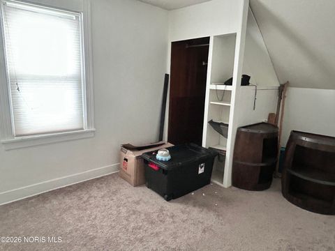 Tiny photo for 4112 Harris Street, Toledo, OH 43613 (MLS # 10003357)