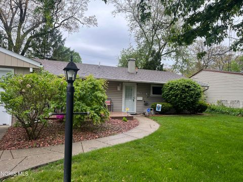 Photo of 4733 Elmhurst Road, Toledo, OH 43613 (MLS # 10007344)