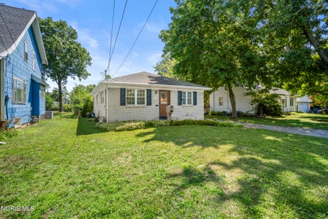 Photo of 5128 Rowland Road, Toledo, OH 43613 (MLS # 10011520)