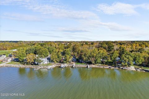 Photo of 1324 S Dubbert Road, Port Clinton, OH 43452 (MLS # 10000312)