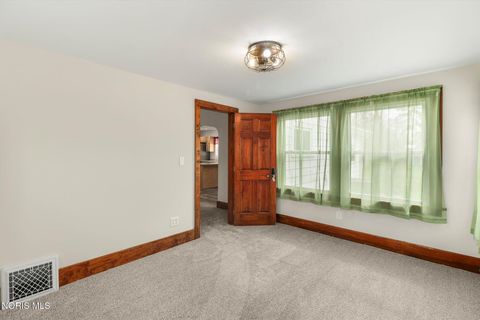 Tiny photo for 758 Barker Road, Fremont, OH 43420 (MLS # 10005731)