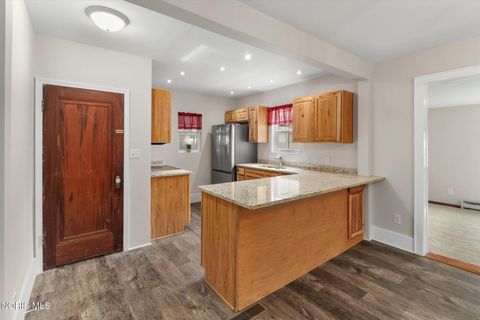 Tiny photo for 758 Barker Road, Fremont, OH 43420 (MLS # 10005731)