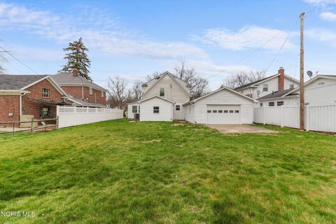 Tiny photo for 758 Barker Road, Fremont, OH 43420 (MLS # 10005731)