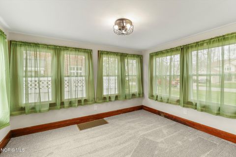 Tiny photo for 758 Barker Road, Fremont, OH 43420 (MLS # 10005731)