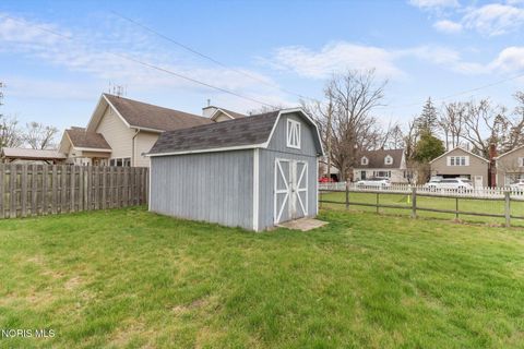 Tiny photo for 758 Barker Road, Fremont, OH 43420 (MLS # 10005731)