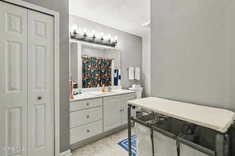 Tiny photo for 8367 Fossil Avenue, Sylvania, OH 43560 (MLS # 10007963)