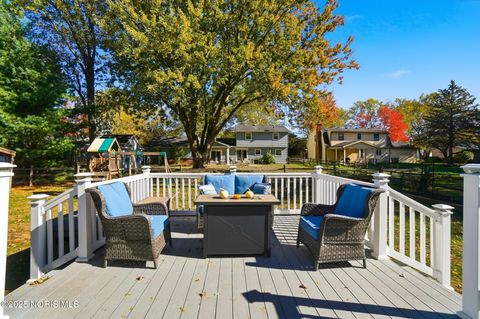 Tiny photo for 2403 Ragan Woods Drive, Toledo, OH 43614 (MLS # 10000688)