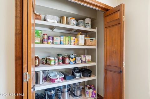 Tiny photo for 2403 Ragan Woods Drive, Toledo, OH 43614 (MLS # 10000688)