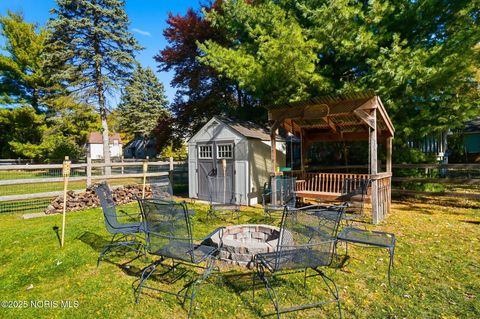 Tiny photo for 2403 Ragan Woods Drive, Toledo, OH 43614 (MLS # 10000688)