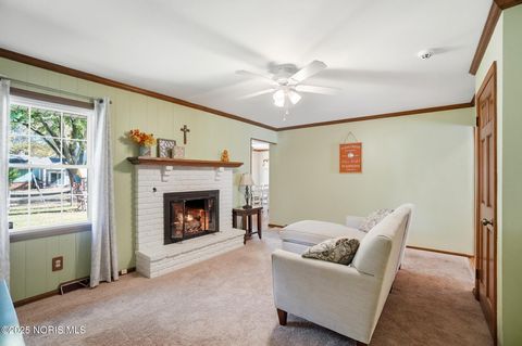 Tiny photo for 2403 Ragan Woods Drive, Toledo, OH 43614 (MLS # 10000688)