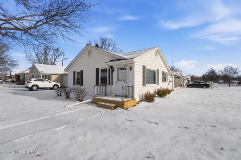 Photo of 594 Douglas Drive, Wauseon, OH 43567 (MLS # 10002584)
