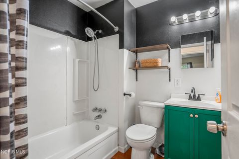 Tiny photo for 6253 Hancock Avenue, Toledo, OH 43615 (MLS # 10010964)