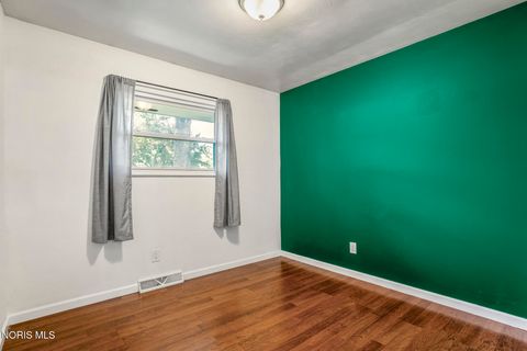 Tiny photo for 6253 Hancock Avenue, Toledo, OH 43615 (MLS # 10010964)